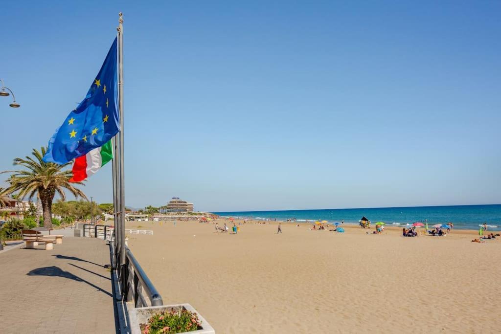 Апартаменты Casa Al Mare - Lido Террачина Экстерьер фото